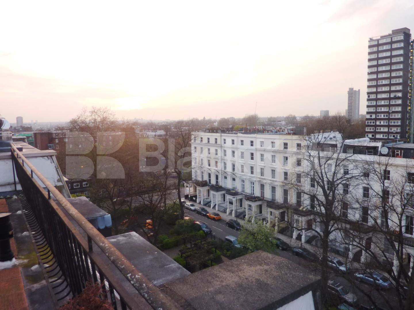 			NEW INSTRUCTION!, Studio Apartment, 1 bath, 1 reception Studio			 St Stephens Gardns, NOTTING HILL